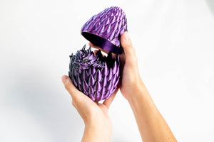 Black & Purple / Small baby in a dragon egg